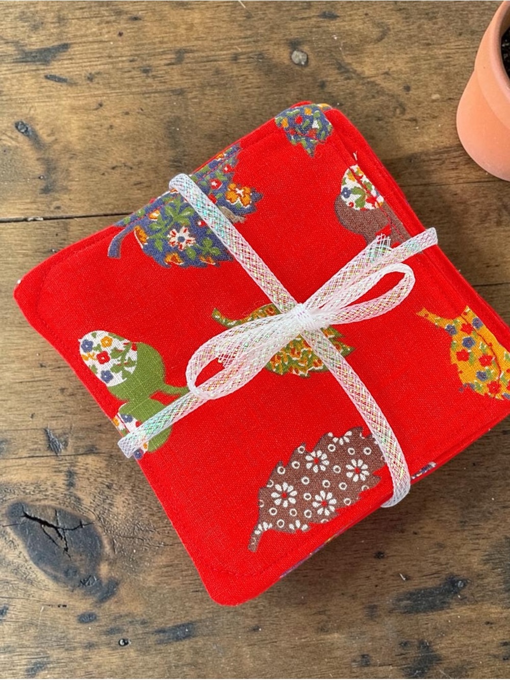 Red Patchwork Leaves Coaster Set - Vintage Home Accents